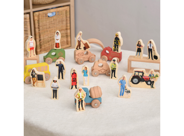 LJUDI DRVENI ZANIMANJA, 15 kom