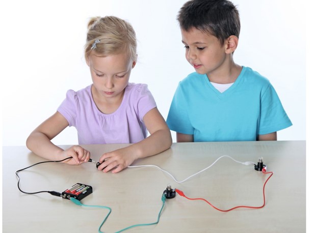 EKSPERIMENTI: ELEKTRICITET