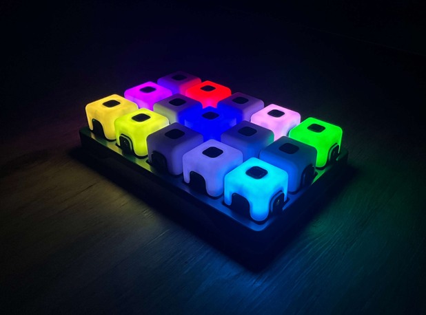 SPOJIVE LED SVJETLEĆE KOCKE