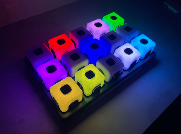 SPOJIVE LED SVJETLEĆE KOCKE