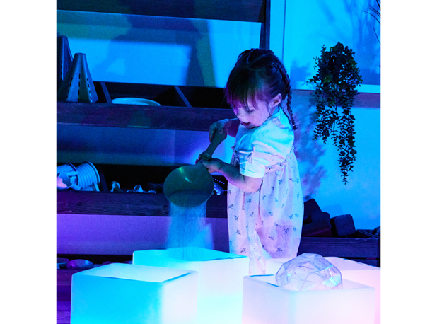 SENZORNE SVJETLEĆE KOCKE, 4 kom.