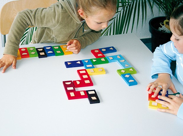 DOMINO GEOMETRIJSKI OBLICI, 28 elem.