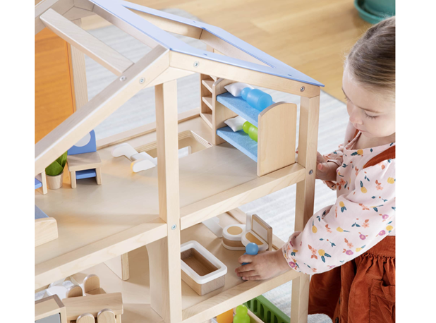 LUTKINA KUĆA (bez namještaja)