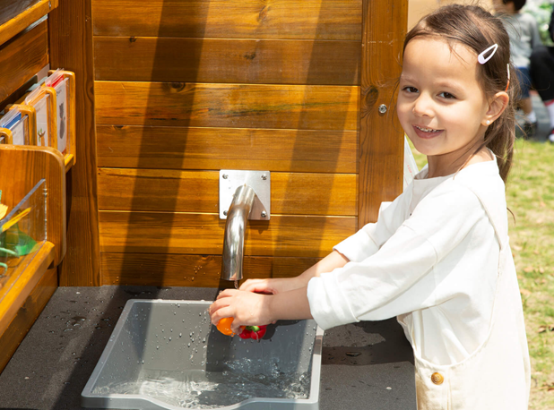LABORATORIJ ZA IGRU NA OTVORENOM