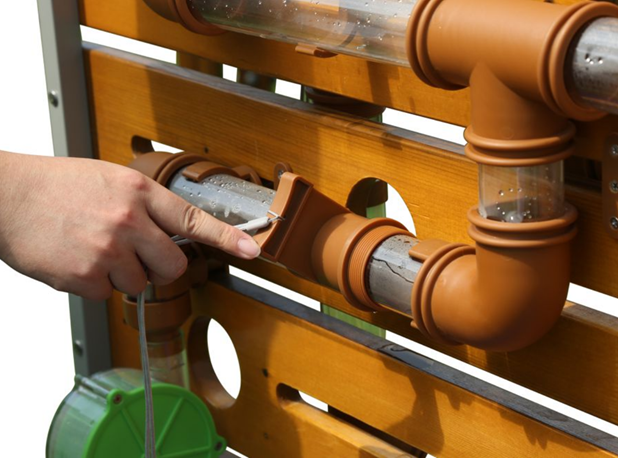 MOBILNA VANJSKA STANICA ZA IGRU S VODOM