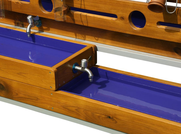 MOBILNA VANJSKA STANICA ZA IGRU S VODOM