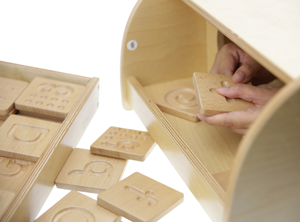 IGRA S TAKTILNIM OBLICIMA