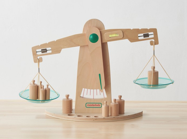 DRVENA VAGA S UTEZIMA