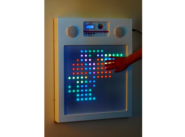 GLAZBENO-TAKTILNI LED ZIDNI PANEL