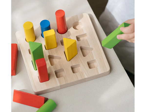 UMETALJKA BOJA I OBLIKA