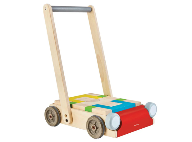 BABY GURALICA S DRVENIM KOCKAMA