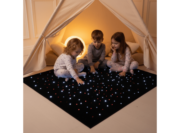 TEPIH S LED ZVJEZDAMA, dim 95 x 95 cm