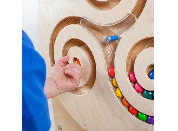 ZIDNA PLOČA SPIRALE S KUGLICAMA